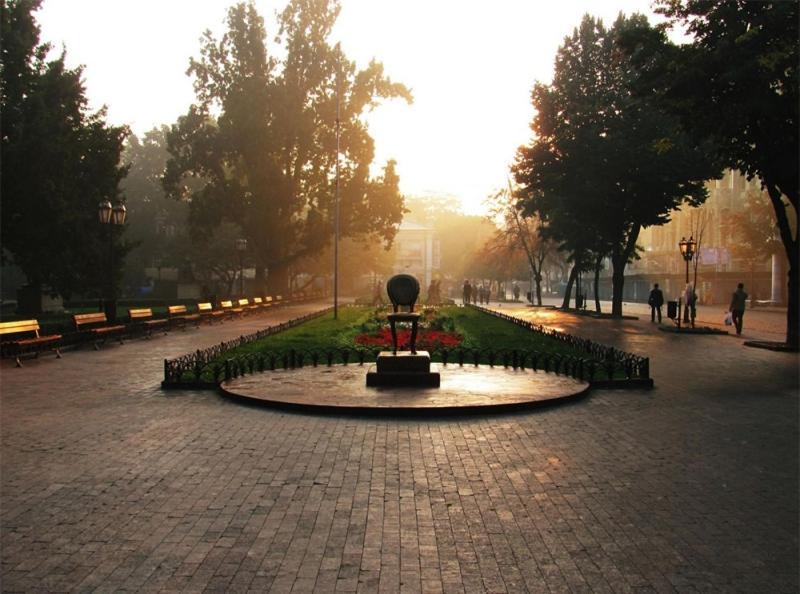 "Ваша Квартира" У Дерибаса! "Ваша Квартира" Біля Дерибаса! Odesa Exterior foto